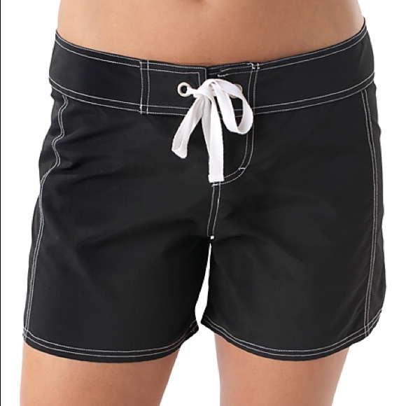 Tommy Bahama Pants - NWT Tommy Bahama Black Board Shorts Size Medium